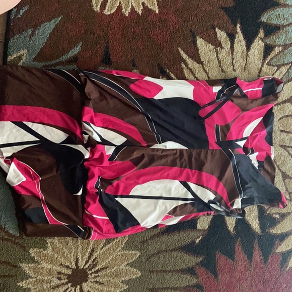 Dress - Picture 2 of 3